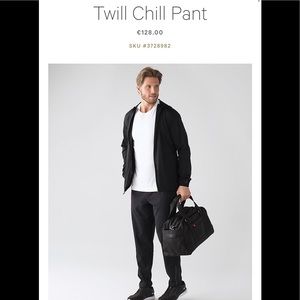 Lululemon Twin Chill Pant in Navy Blue